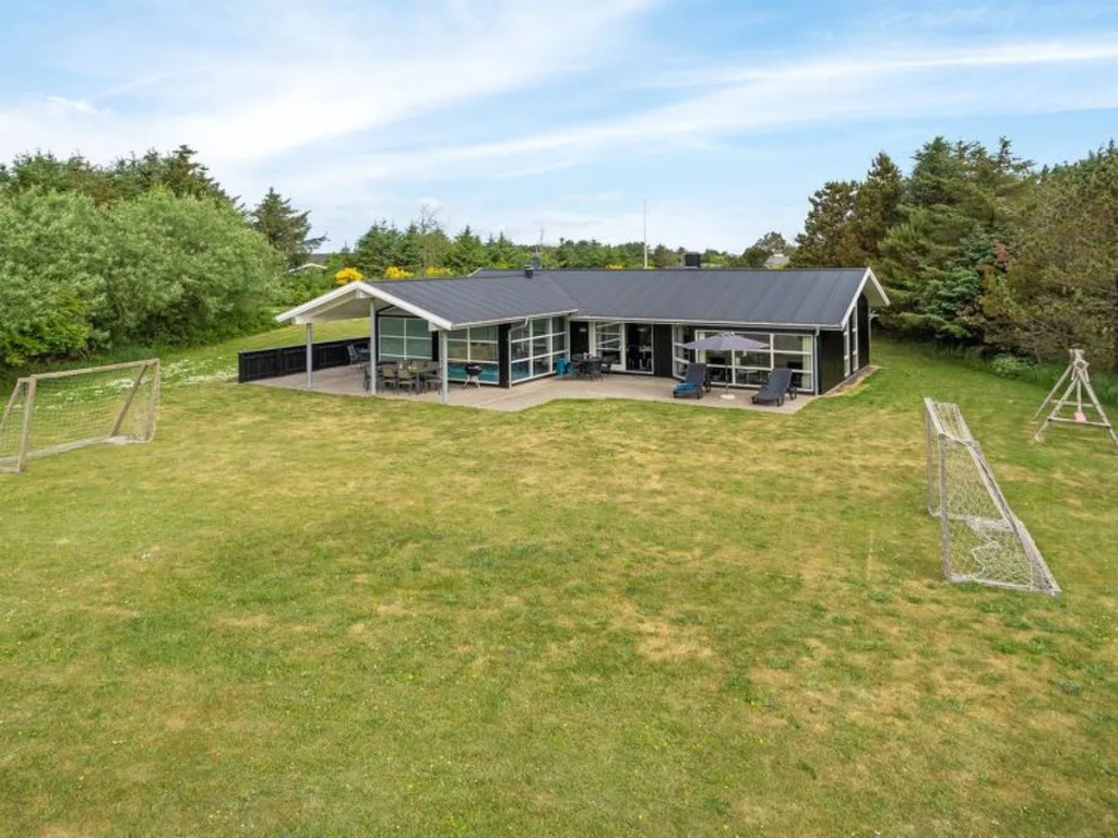 "Aiyana" - 530m from the sea in NW Jutland