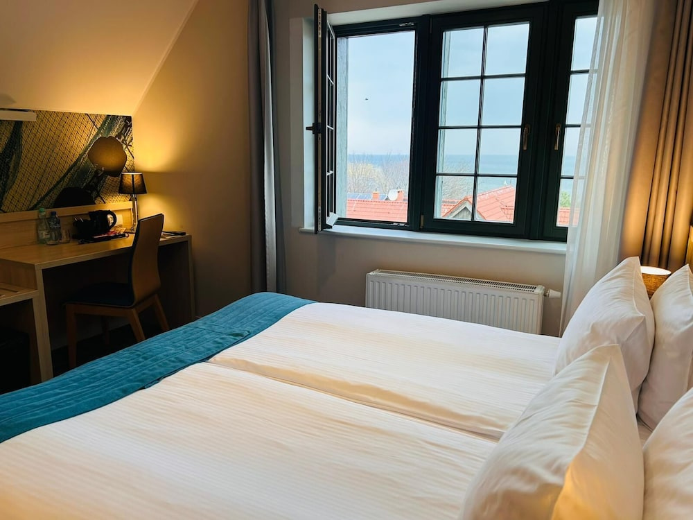 Comfort Double room with sea view (full double bed)