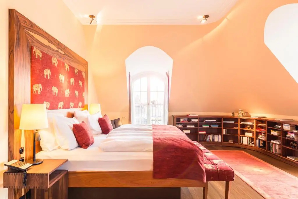 Suite with balcony
