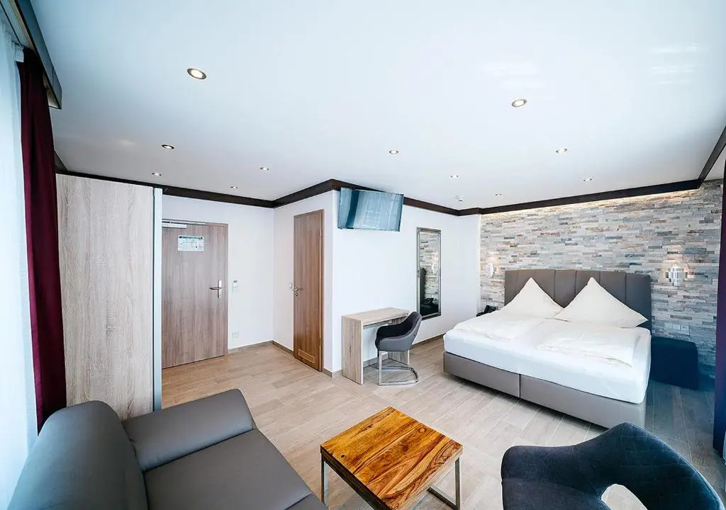 Comfort Double room with park view (full double bed)