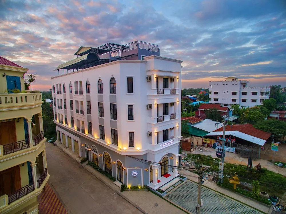 Sky Palace Boutique Hotel