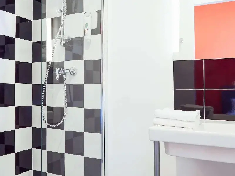 ibis Styles Marseille Vieux Port - Chambres