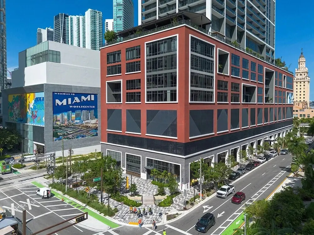 Luxury Corner 2bdcity & Bay Viewsamazing Sunsets