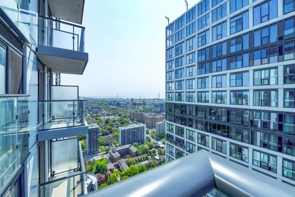 Dundas District Suites