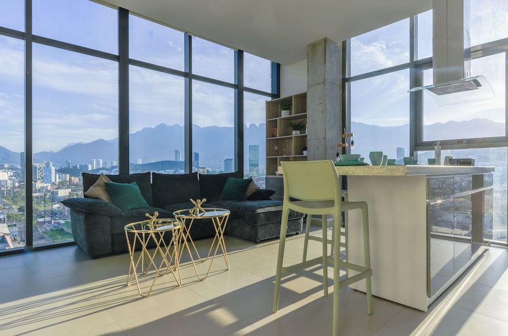 Club Suite with city view