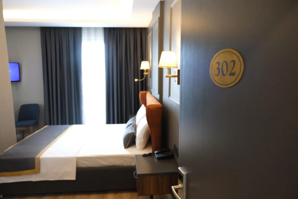 Отель The Pearl Airport Hotel в Арнавуткёе