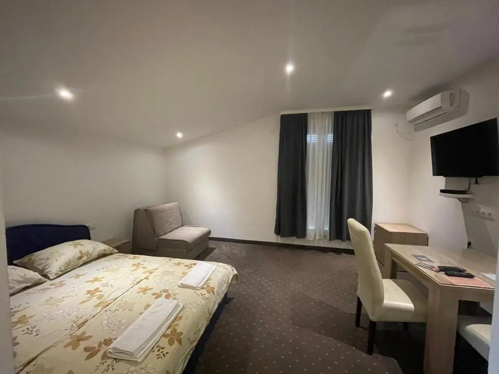 Comfort room