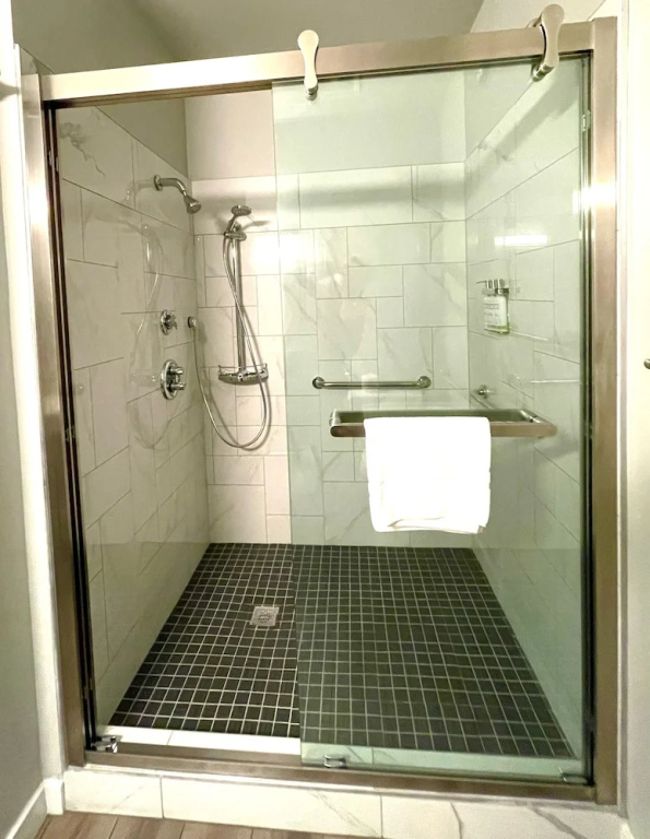 Premium Double room with ocean view (full double bed)