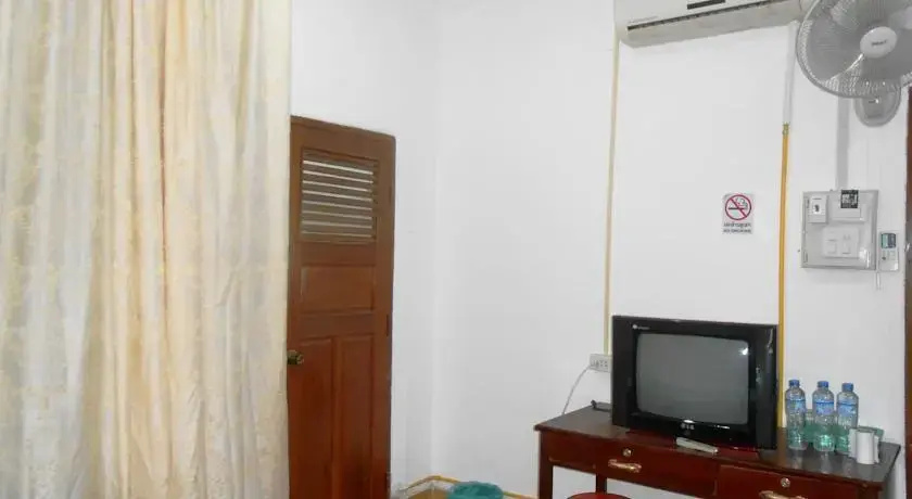 Phetmanyxay Hotel