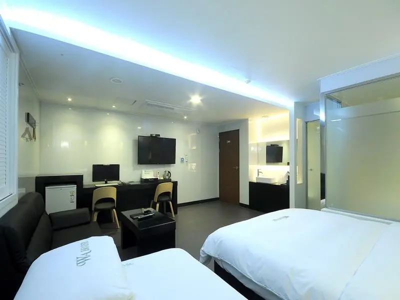 Standard Double room (twin beds)