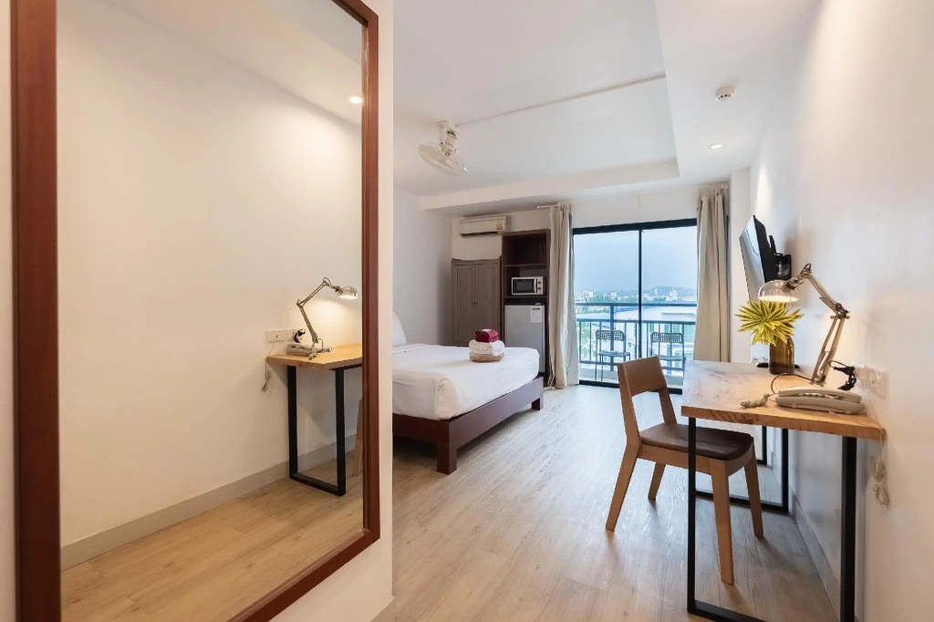 Superior Double room (full double bed)
