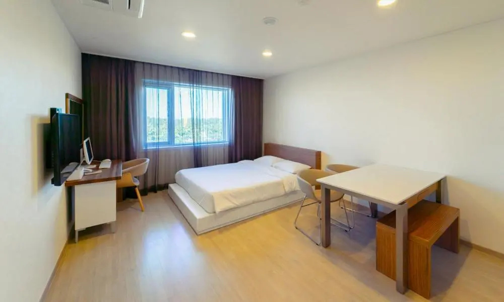 Standard Double room (full double bed)