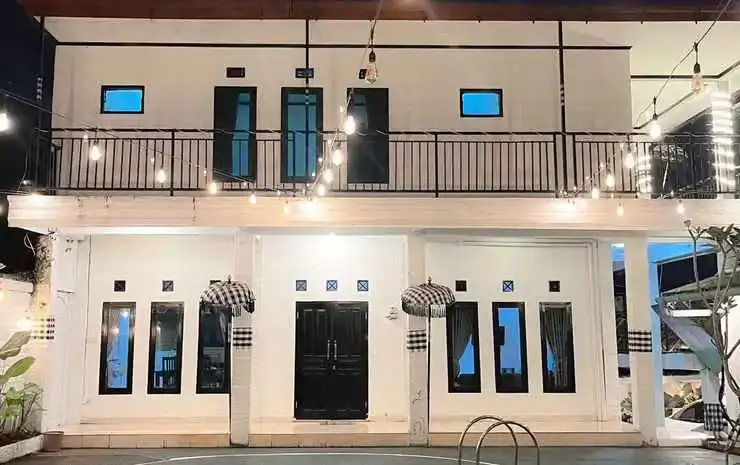 Villa Sindang Restu SR Cisarua with Sharing Pool