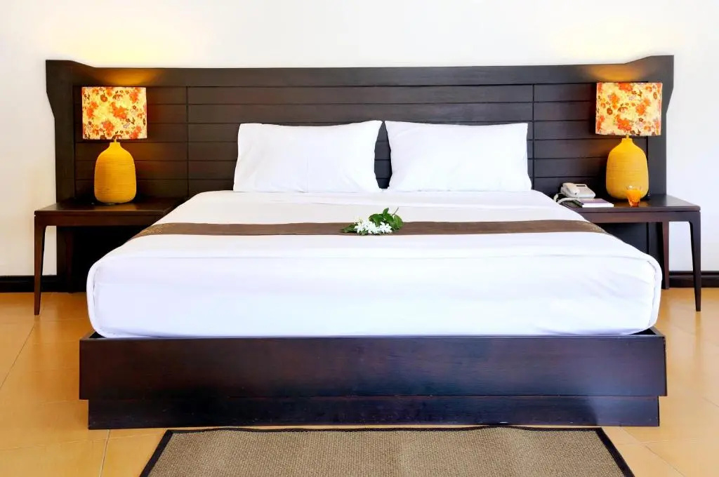 Deluxe Double room (full double bed)