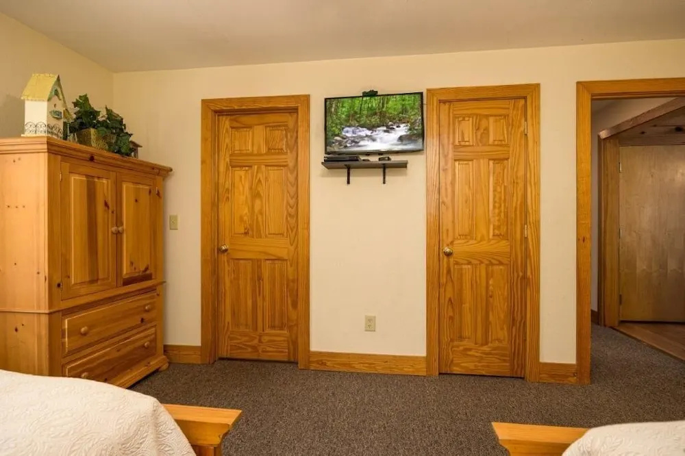 Briarstone Lodge Condo 13C - Two Bedroom Condo