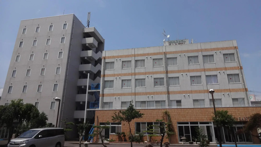 Business Hotel Santa (bbh Hotel Group)