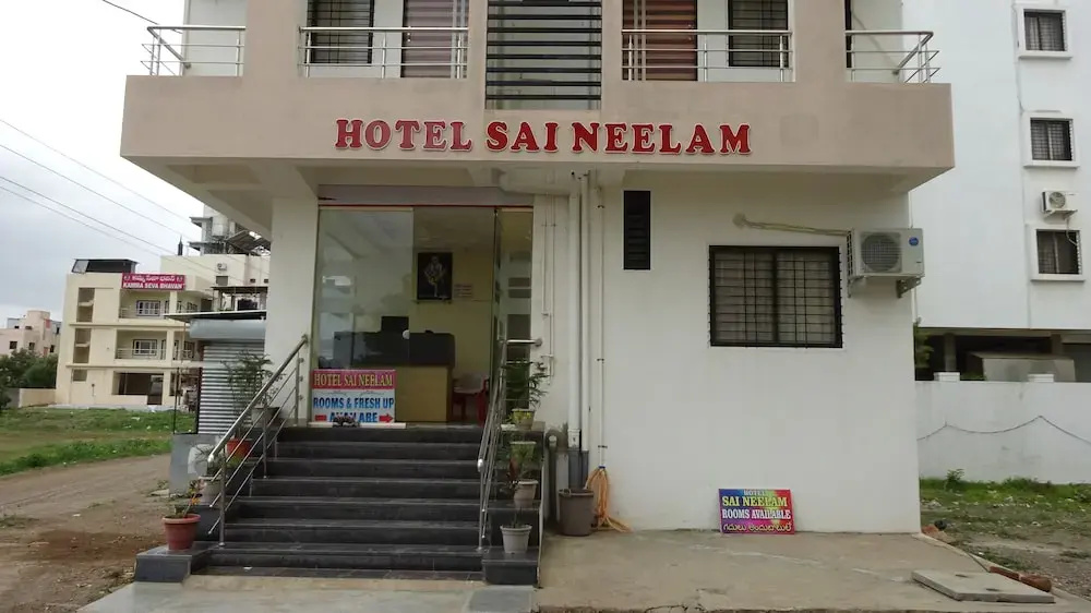 Apple Sai Residency