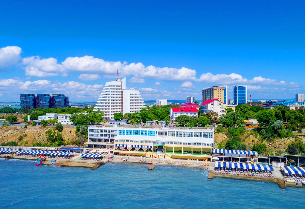 Beach & Waterfront