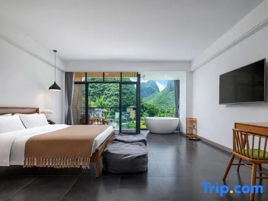 Standard Double room with mountain view (full double bed)