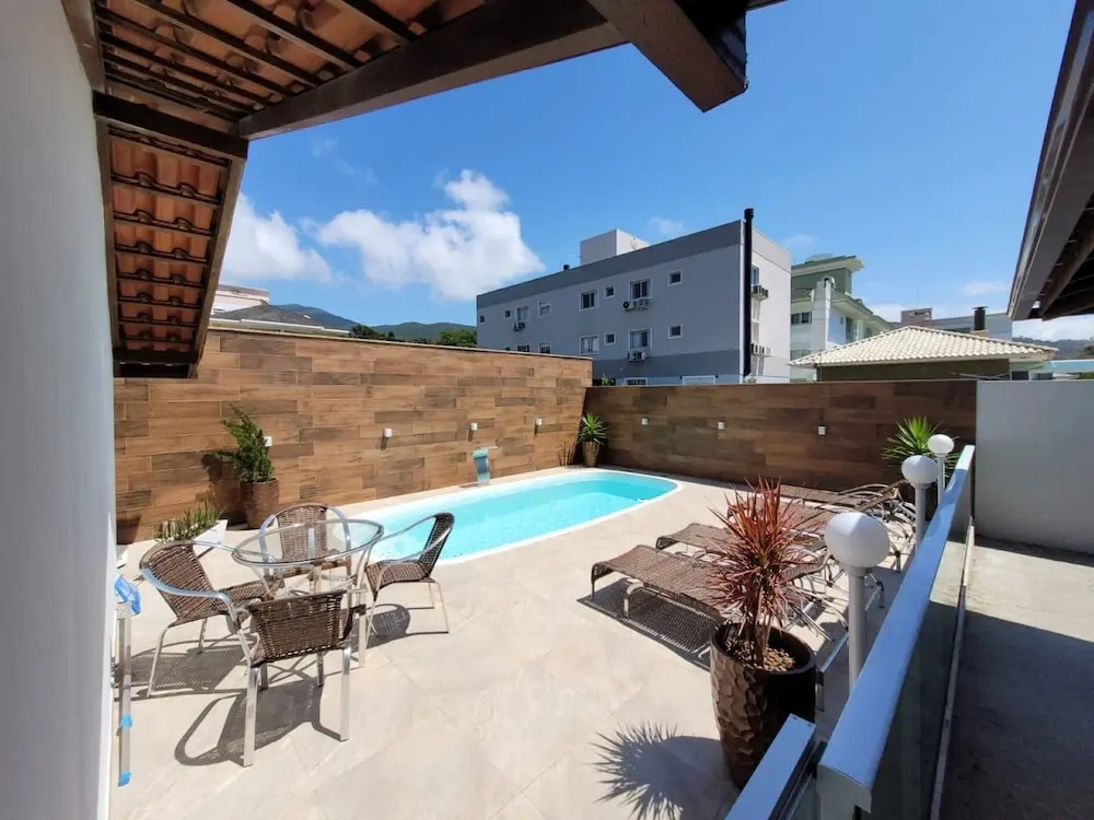 Casa Master com Piscina Gov Celso Ramos