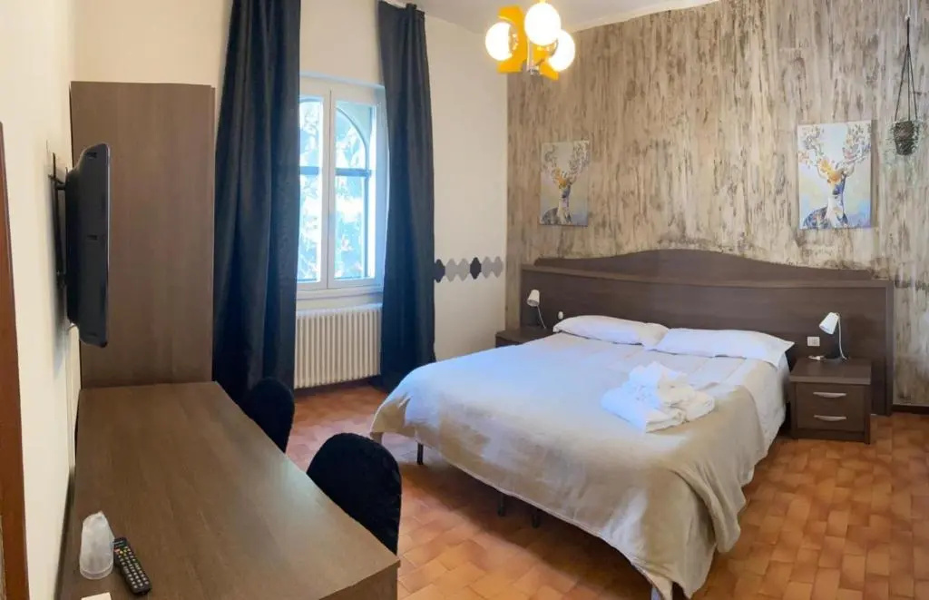Standard Double room (full double bed)