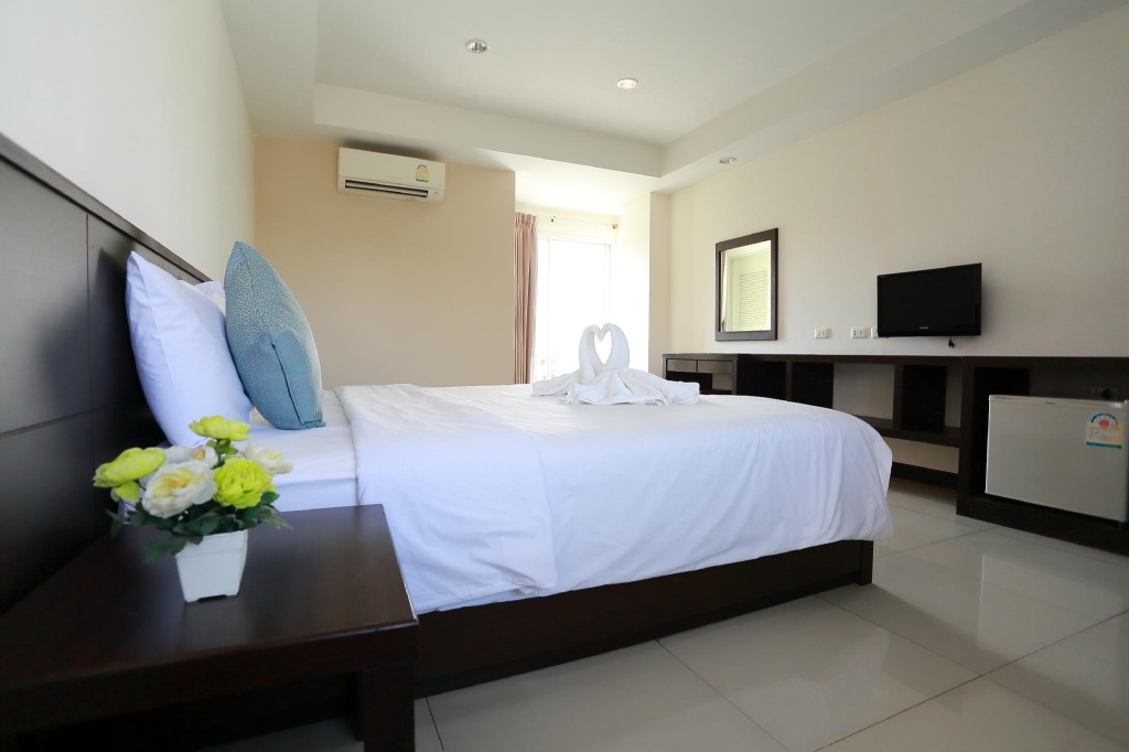 Standard Double room (full double bed)