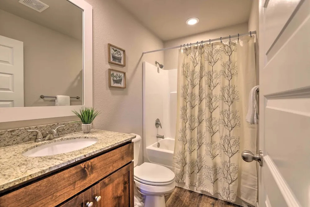 Fayetteville House: Pool Access & Gas Grill! — фото 6