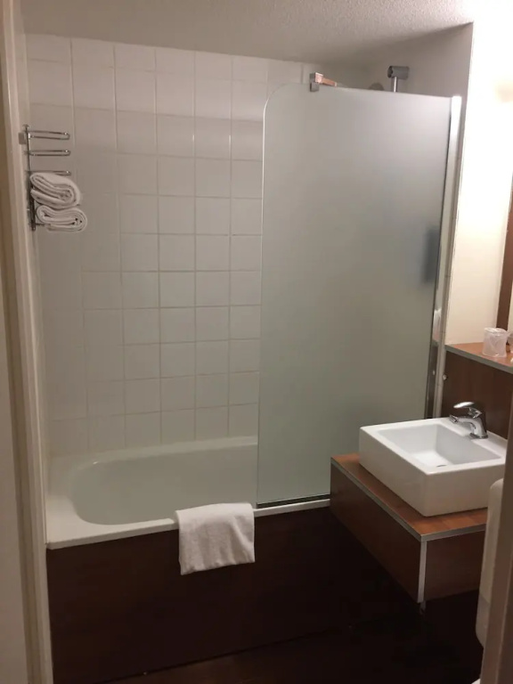 Comfort Hotel Aeroport Lyon St Exupery - Chambres