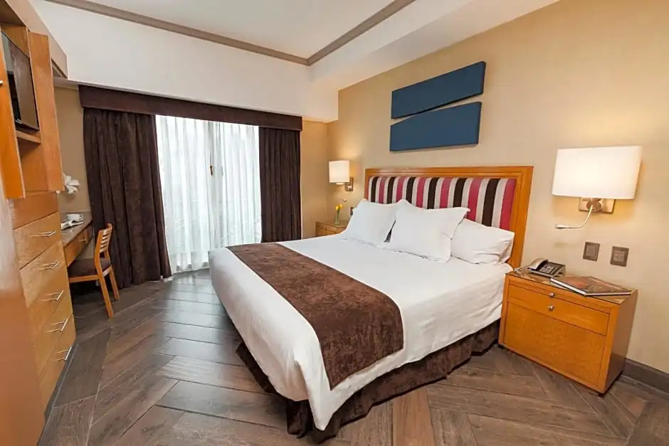 Standard Junior Suite