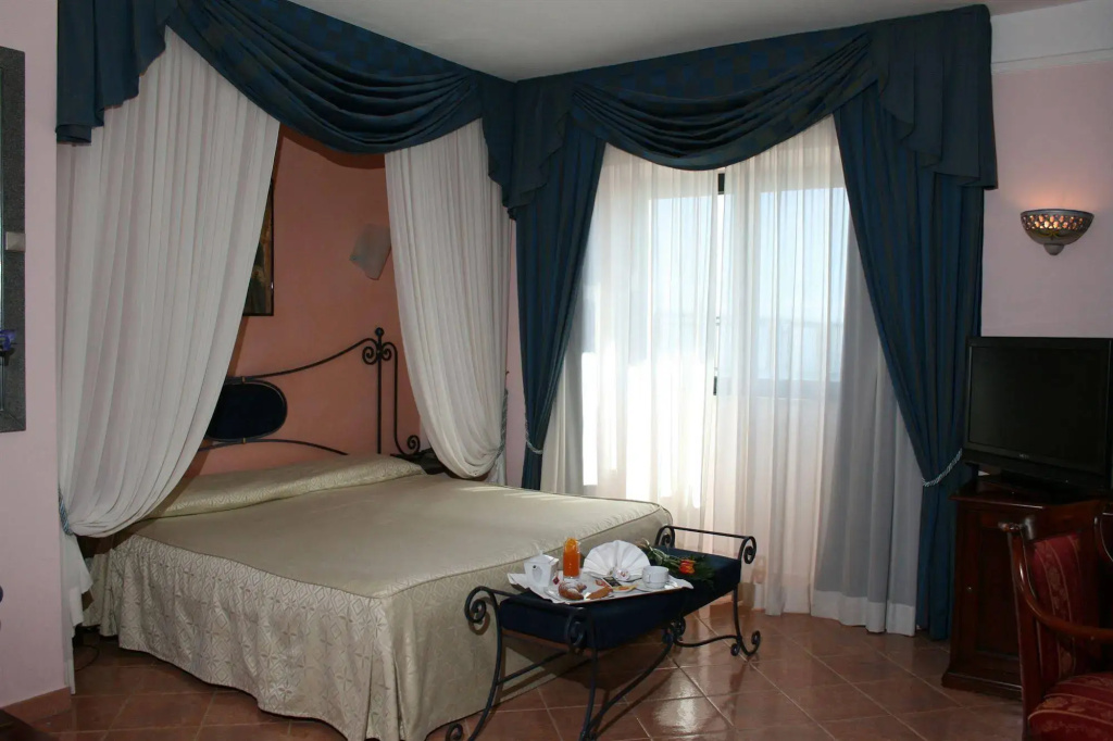 Emmaus Hotel - Général