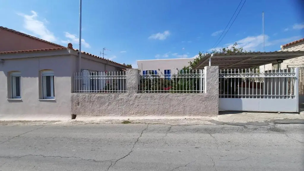 Aegina house1