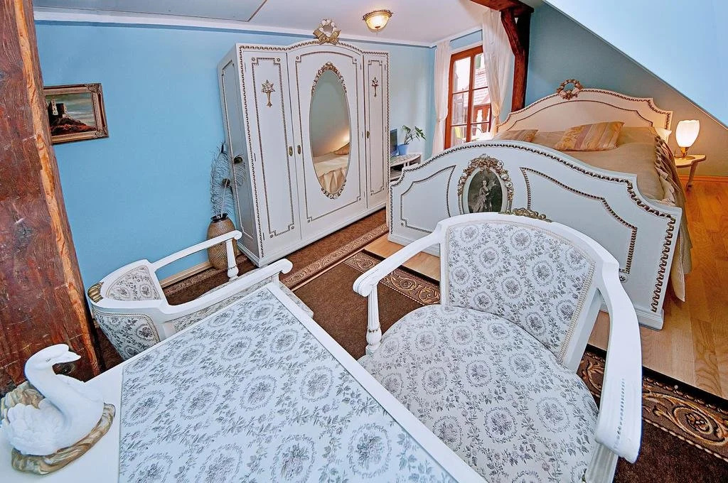 Balcony & Terrace