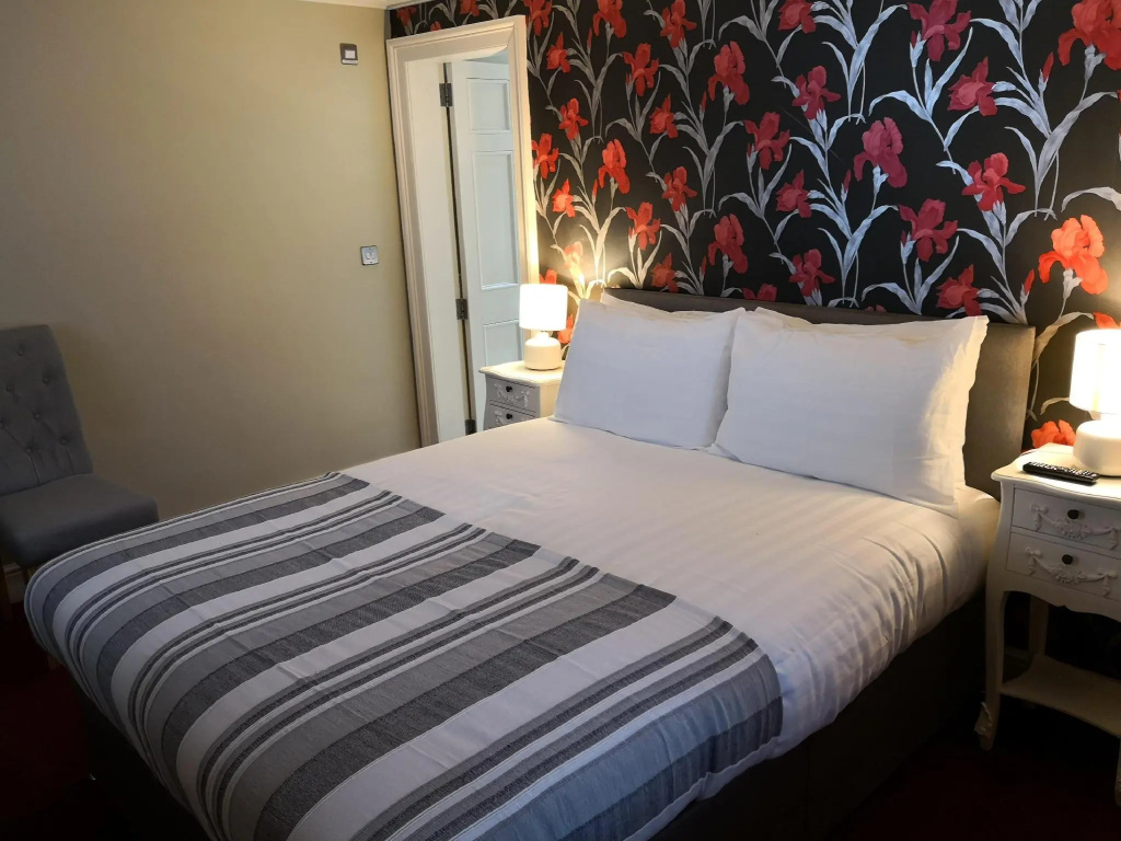 The Commercial Bar & Hotel - Chambres