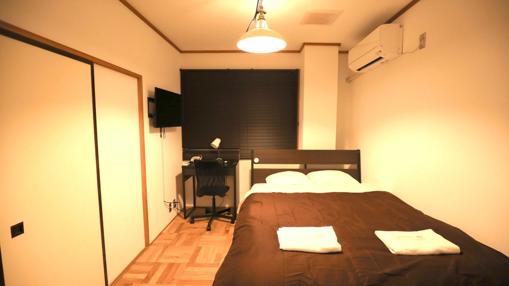 Standard Double Studio (full double bed)