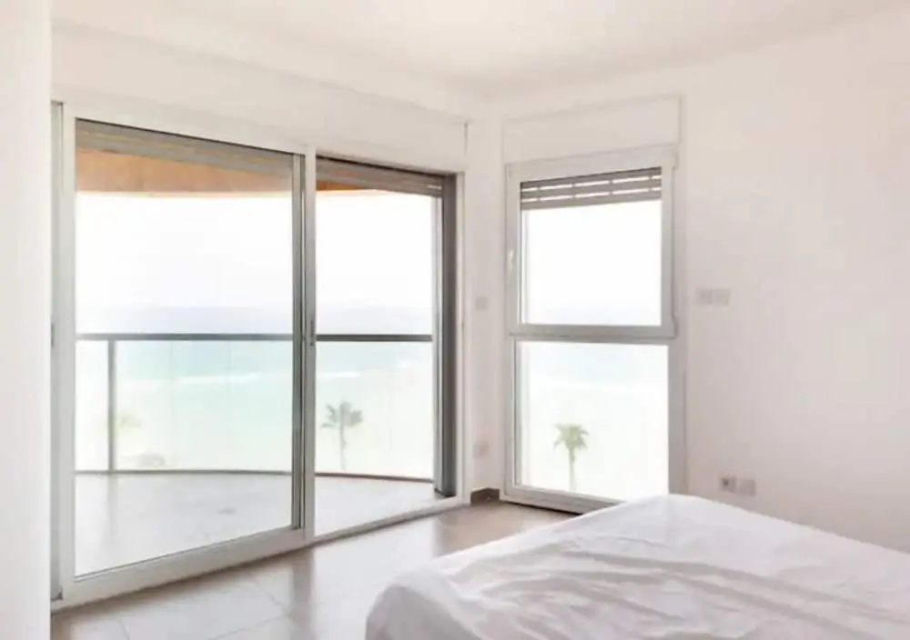 Amazing Sea View 3 BR APT Iconic Tower