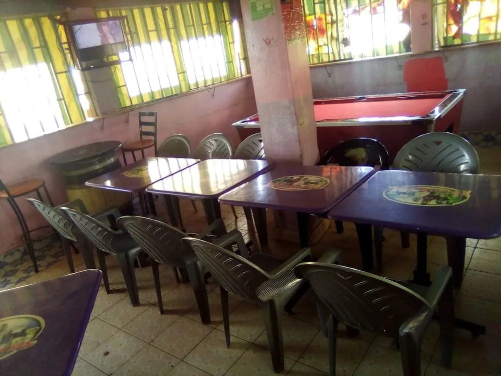 Food & Beverage