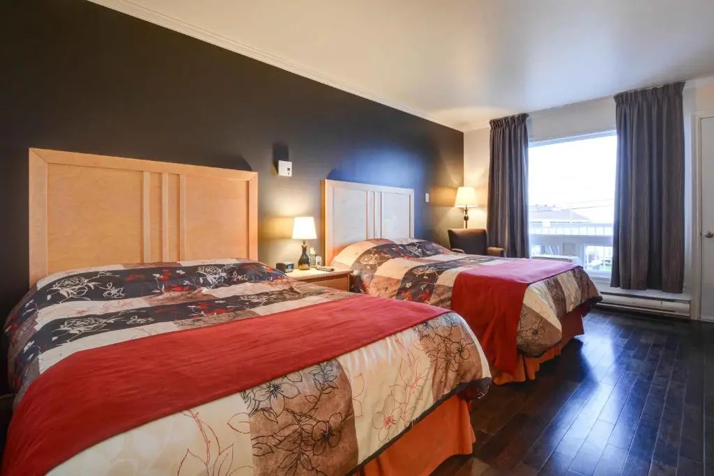 Standard Double room with pool view (full double bed)