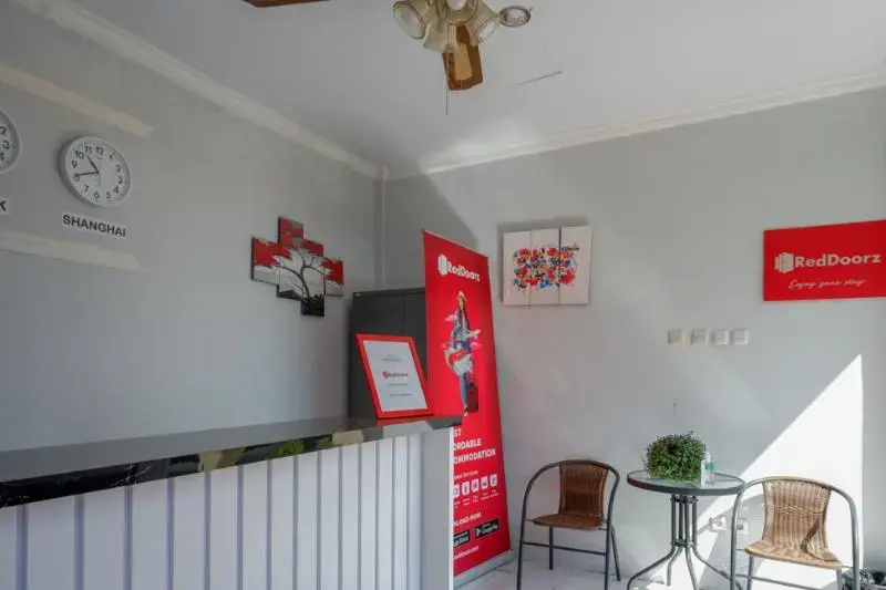 RedDoorz near Padang Golf Adisucipto: фото 2