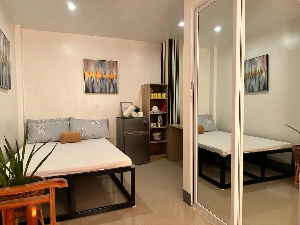 Economy room