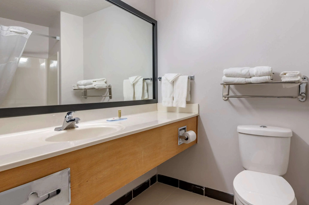 Clarion Pointe Indianapolis Airport - Général