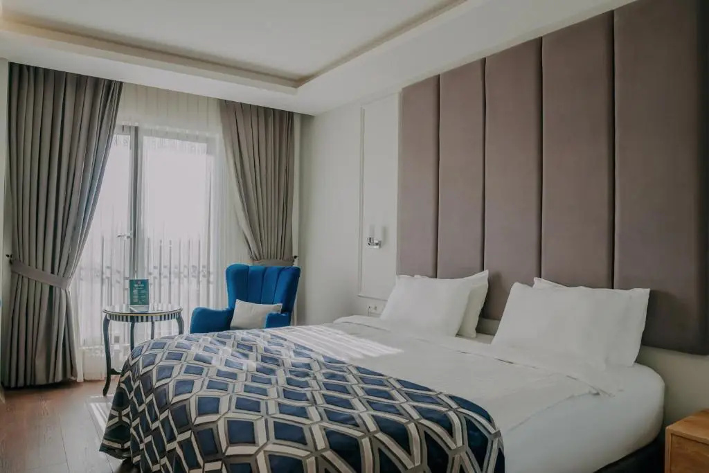 Standard Double room (full double bed)