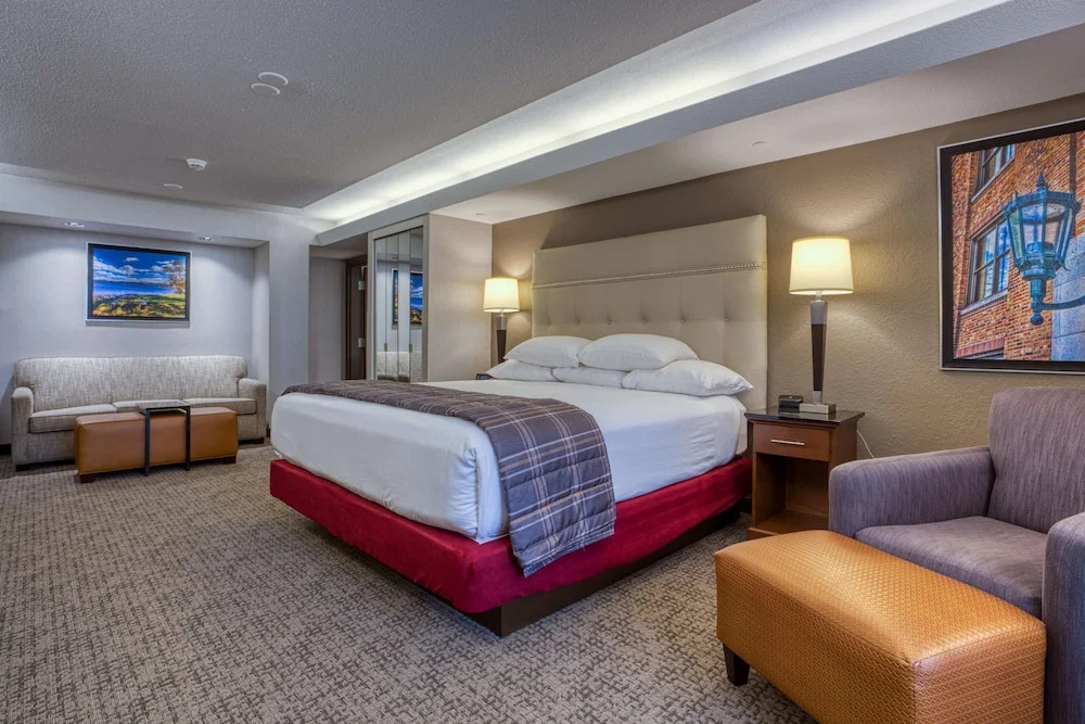 Drury Inn & Suites St. Louis Fairview Heights - Chambres