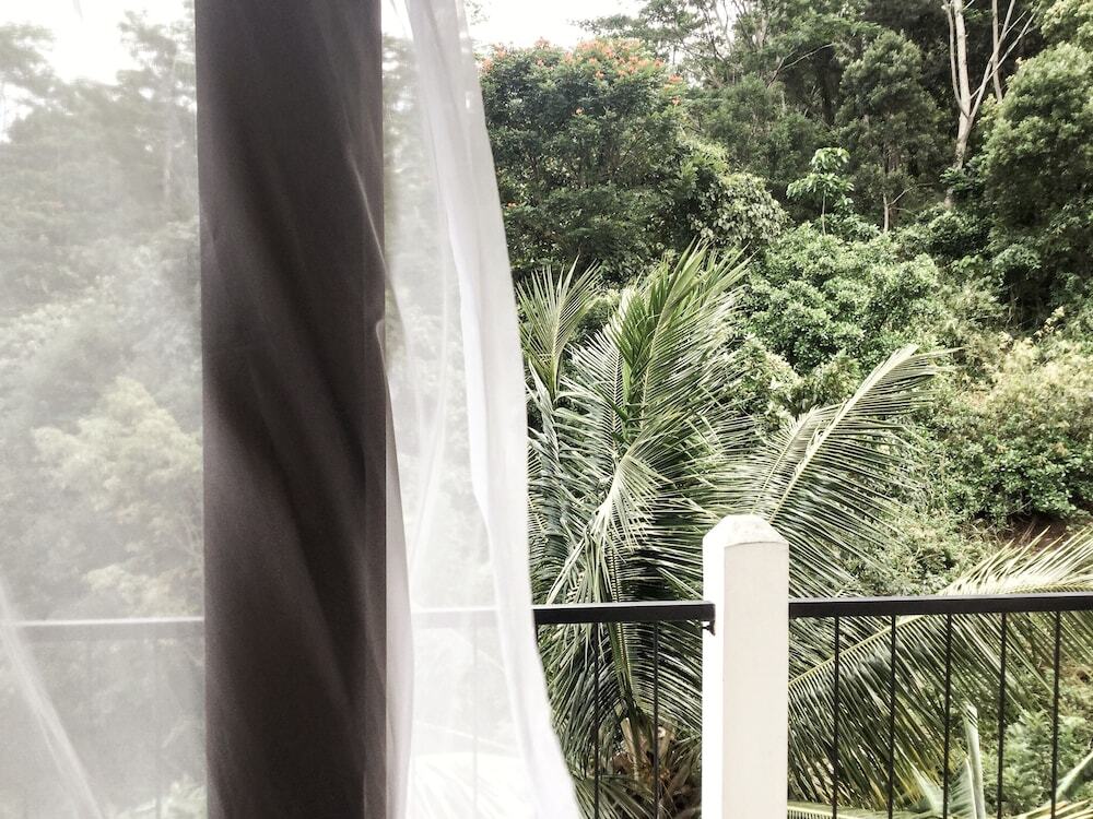 Hanthana House