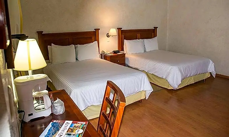 Hostal De La Monja - Chambres