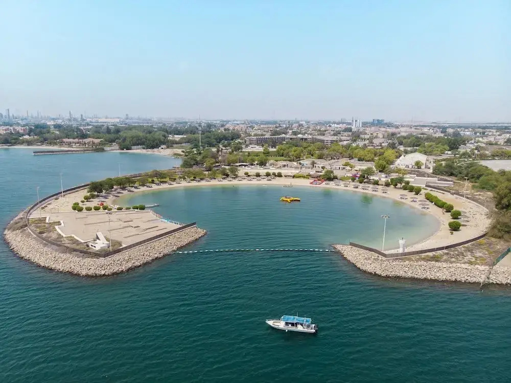 Beach & Waterfront