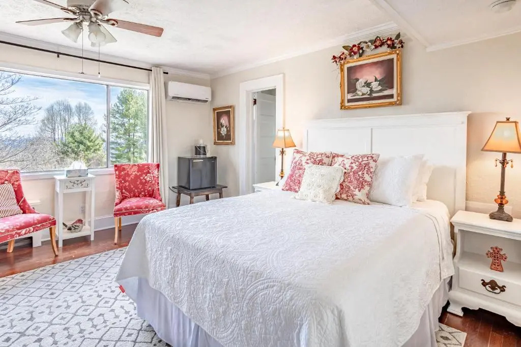 Standard Double room with garden view (full double bed)