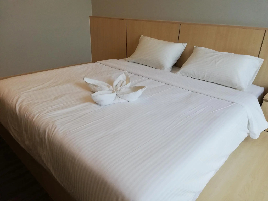 Deluxe Double room (full double bed)
