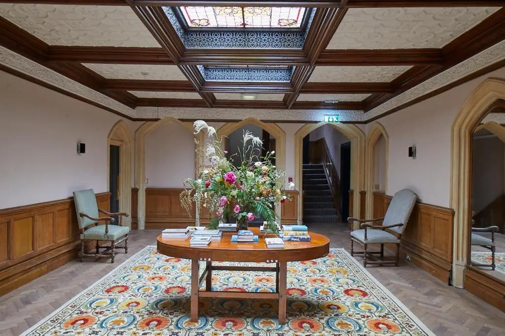 Oakley Court - Général