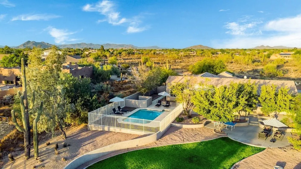 Ironwood by AvantStay Secluded Ranch Home w Pool Private Horse Stables