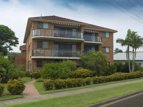 9 Braemar- Skip Hop And Jump From Everything